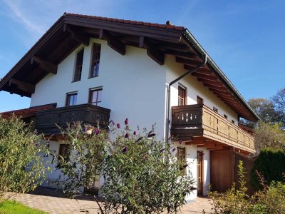 Haus mit Charme und Bergblick