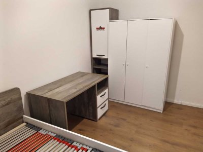 WG-Zimmer mit extra Schlafzimmer teilmöbliert (26qm), Frauen-WG, Harburg, Nähe TUHH, Nähe Bhf