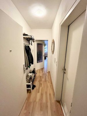 ***Studenten aufgepasst: Helles 1-Zi. Apartment, Pantry-Küche, Stellplatz***