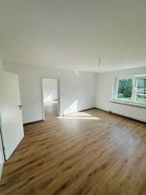 Erstbezug nach Sanierung mit EBK: Schöne 3-Zimmer-Erdgeschosswohnung in Nossendorf