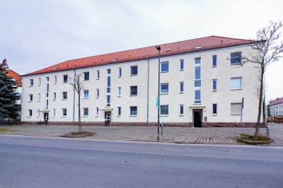 Frisch renoviert, mit EBK und Tageslichtbad mit Wanne. Ihre neue Wohnung in Altkötzschenbroda.