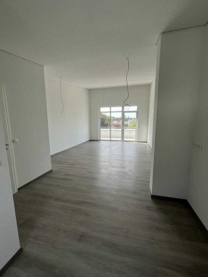 helle und moderne 3-Zimmer-Penthousewohnung mit schöner Aussicht