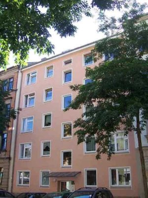 3-Zimmer-Wohnung in guter Lage im 1. OG mit Wohnküche, Balkon ...