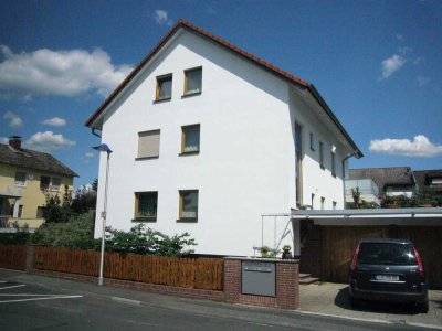 Lichtdurchflutete 3,5-Raum-Wohnung mit gehobener Innenausstattung mit Balkon und EBK in Egelsbach