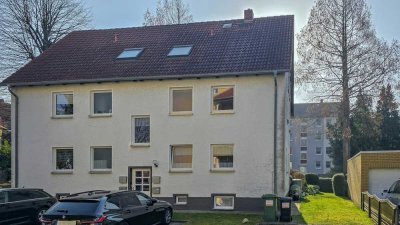 Helle und gepflegte Maisonette-Wohnung mit Balkon und EBK in ruhiger Lage von SZ-Bad!