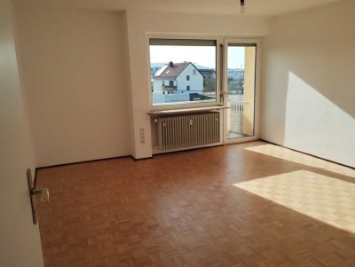 Helle 2-Zimmer-Wohnung mit Balkon in Neumarkt