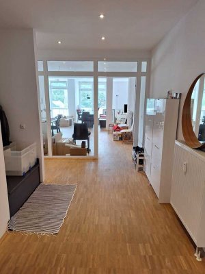 Exklusive, neuwertige 4-Raum-Wohnung mit gehobener Innenausstattung in Ratingen