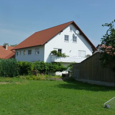 4-Zimmer-Erdgeschosswohnung mit Terrasse in Attenhausen