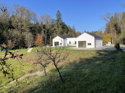 Moderne Doppelhaushälfte in Seiersberg-Pirka - Erstbezug mit 800 m² Garten, Terrasse und 3 Stellplätzen - Jetzt zugreifen