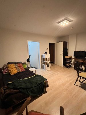 gemütliche 1 Zimmerwohnung mit Balkon! *zentrale Lage*