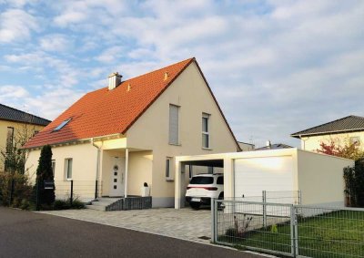 Ihr neues Zuhause - Modernes Einfamilienhaus in ruhiger Lage mit Garten und Terrasse