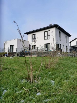 Modernes Effizienzhaus 40 Plus mit Blick auf den Dünsberg