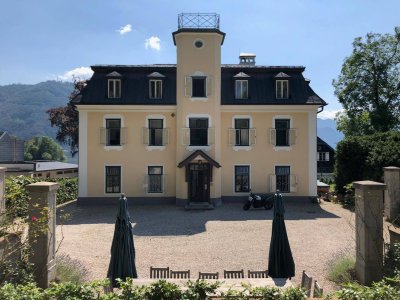 Gmunden, großzügige Wohnung in herrschaftlicher Villa