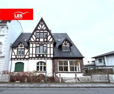 Denkmalgeschützte ehem. herrschaftliche Fachwerkvilla in Bäderarchitektur -stark sanierungsbedürftig