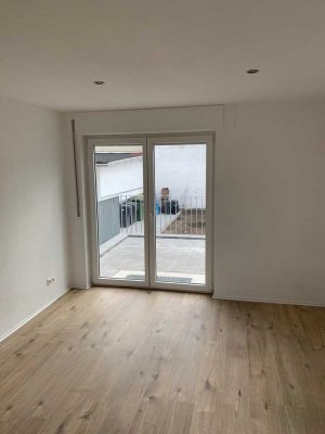 Helle 2-Zimmerwohnung mit Terrasse