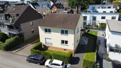 Siegburg
Attraktive Kapitalanlage: Provisionsfreies Zweifamilienhaus mit heller Atmosphäre!