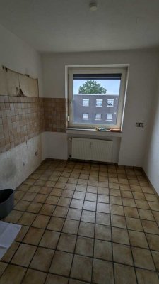 Schicke 3 1/2 Raum Wohnung mit West Balkon