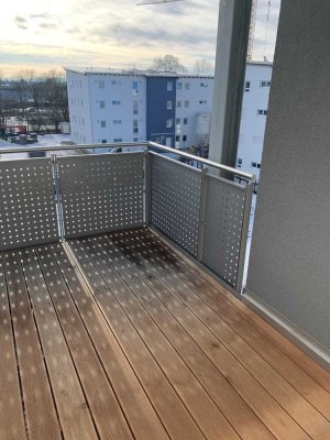 Zweitbezug mit Balkon: exklusive 2-Zimmer-Wohnung in Mühldorf Nord