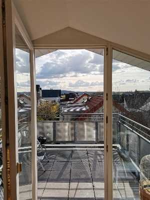 Zu Vermieten! Attraktive 2,5 Zimmerwohnung mit Balkon.