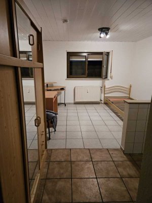 1-Zimmer Appartement -möbiliert-