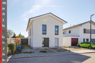 Energieeffizientes modernes Einfamilienhaus mit großem Garten