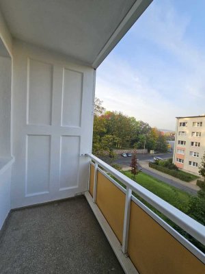 Günstige 3-Raumwohnung mit Balkon in Döbeln Ost