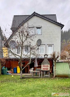 Zentral gelegenes Einfamilienhaus mit eingezäuntem Garten in Bad Laasphe zu verkaufen.