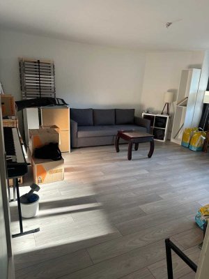 Schöne 1-Zimmer-Wohnung mit Einbauküche & Balkon in Düsseldorf Stadtmitte