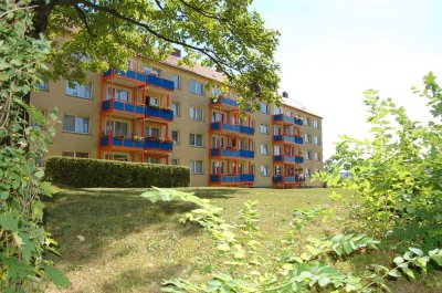 60 m² schöne 3 Raumwohnung in Löbau Süd, moderne Einbauküche & schöner Balkon