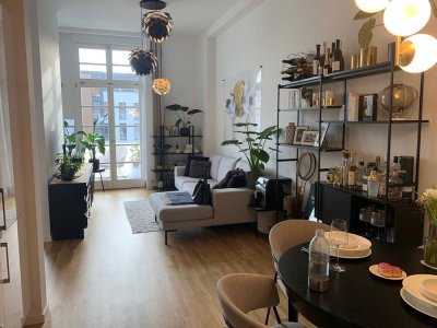 1,5-Zimmer Wohnung mit besonderem Charme, Einbauküche, Balkon, Stellplatz, Möbel abkaufbar