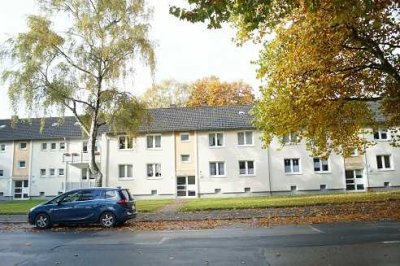 Schöne EG-Wohnung mit Balkon frei, ideal im Alter oder als kleine Familie!