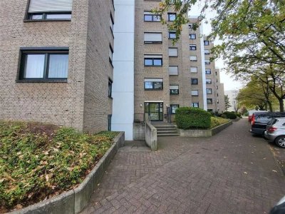 3,5-Zimmer-Wohnung mit Balkon und Tiefgaragenstellplatz in Bonn-Tannenbusch