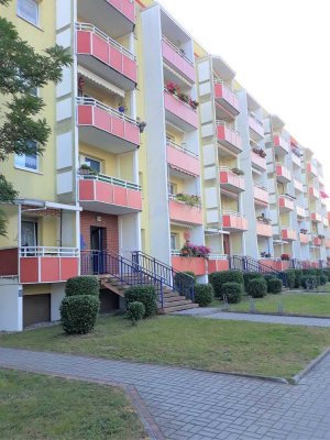 Frisch renovierte 2-Zimmer-Wohnung mit Balkon