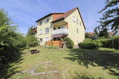 Bezugsfreie 3- Zimmerwohnung mit Balkon, Tageslichtbadezimmer, Stellplatz und separater Garage