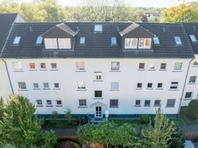 Lichtdurchflutete Dachgeschosswohnung mit Sonnenloggia in beliebter Wohnlage am Blücherpark!