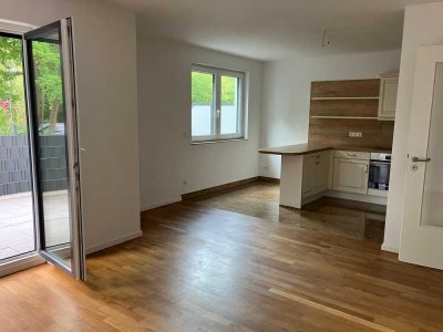 � super schöne, sonnen-und barrierefreie 2 Zimmer im EG mit großer Terrasse