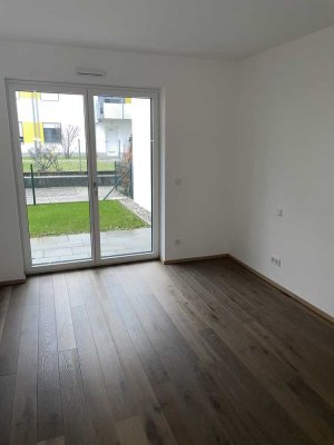 Stilvolle 2-Raum-EG-Wohnung mit gehobener Innenausstattung mit Garten in Rosenheim