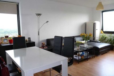 Schöne möblierte Drei-Zimmer-Wohnung in Frankfurt- Sossenheim