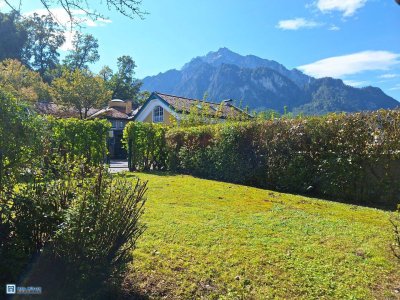 Preisreduziert - sanierungsbedürftiges Reihenhaus mit viel Platz in schöner Lage mit Untersbergblick