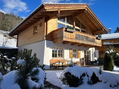 Provisionsfrei vom Eigentümer: Neuwertiges Chalet in den südlichen Kitzbüheler Alpen mit Panoramablick, attraktiver selbstbestimmter Mietrendite und Vollzeit-Hausmeister, direkt am NationalPark Hohe Tauern, WildkogelArena, ZillertalArena