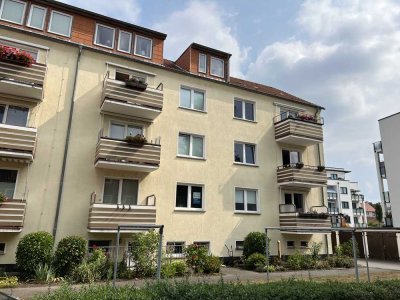 ++3-Raumwohnung mit Balkon und Garage++