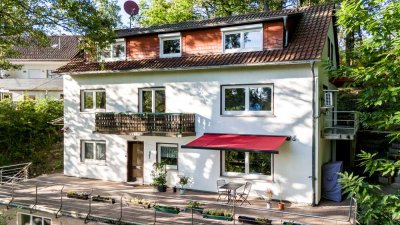 Idyllisches Dreifamilienhaus in traumhafter Lage