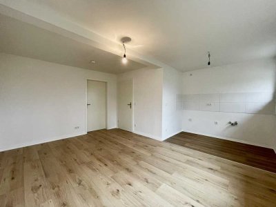 **ALLES NEU !! Renovierte Wohnung mit Stil  !**