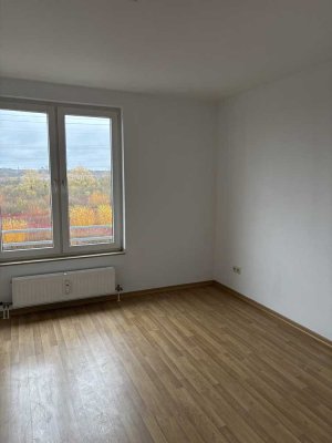 Ansprechende 2-Zimmer-Wohnung mit Balkon und Einbauküche in Wolfsburg