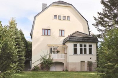 Stadtvilla -anno 1910- mit Parkgrundstück in Borsdorf zu verkaufen