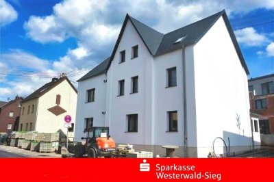 NEUWERTIGE 4-ZIMMER-ETW IM 1. OG!!! - Mit Balkon, Wärmepumpe, Keller u. 2 Stellplätzen!