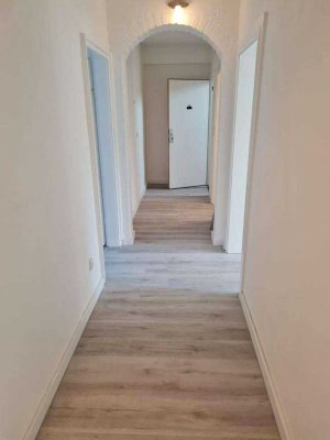 Modernisierte 3-Raum-Wohnung mit neuer EBK in Osnabrück