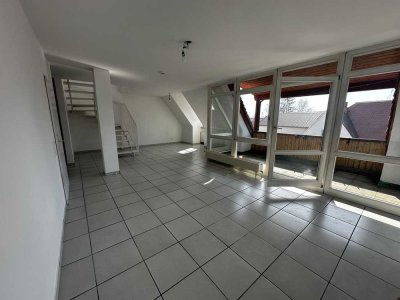 Helle 2,5-Zimmer-Maisonette-Wohnung an der Donau