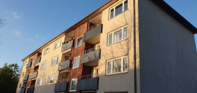 Erstbezug nach Sanierung: günstige 3,5-Zimmer-Wohnung mit EBK und Balkon in Gelsenkirchen