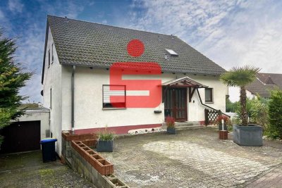 Investition oder Eigenbedarf ? 
Renovierungsbedürftiges Dreifamilienhaus sucht neue Besitzer